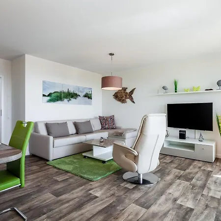 شقة Meeresblick Fewo: Beachfront Balcony With Ahoi Access